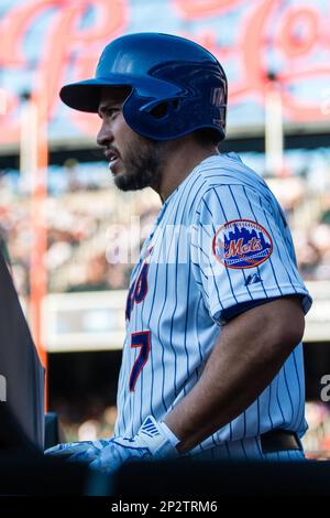 2,000 Travis d'arnaud Stock Pictures, Editorial Images and Stock