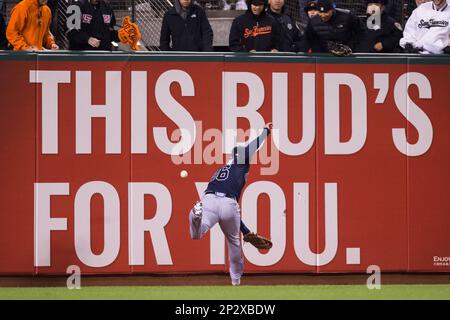 May 29, 2015: Atlanta Braves catcher A.J. Pierzynski (15) at bat and  following the trajectory of the ball, during the MLB game between the San  Francisco Giants and the Atlanta Braves at