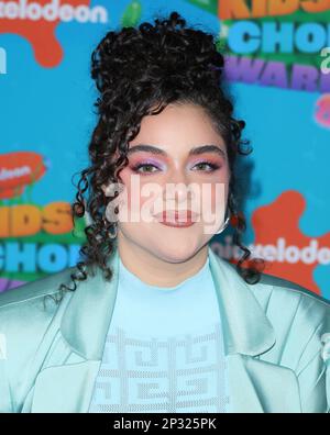 Kiara Pichardo arrives at the Nickelodeon Kids' Choice Awards on