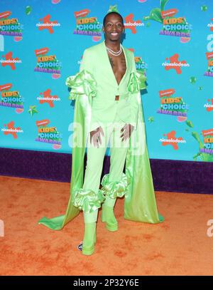 Markell Washington arrives at The 2023 Nickelodeon Kids Choice Awards