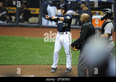 May 18, 2016: Milwaukee Brewers catcher Jonathan Lucroy #20 during the  Major League Baseball game between the Milwaukee Brewers and the Chicago  Cubs at Miller Park in Milwaukee, WI. John Fisher/CSM (Cal