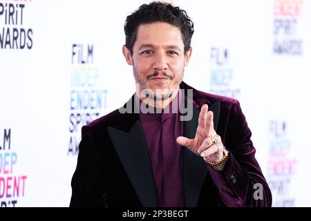 Santa Monica, United States. 04th Mar, 2023. SANTA MONICA, LOS ANGELES, CALIFORNIA, USA - MARCH 04: Theo Rossi arrives at the 2023 Film Independent Spirit Awards held at the Santa Monica Beach on March 4, 2023 in Santa Monica, Los Angeles, California, United States. (Photo by Xavier Collin/Image Press Agency) Credit: Image Press Agency/Alamy Live News Stock Photo