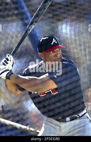 Gary Sheffield of the Atlanta Braves before a 2002 MLB season game