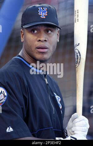 Todd Hundley of the Chicago Cubs during a 2002 MLB season game against the  Los Angeles Dodgers at Dodger Stadium, in Los Angeles, California. (Larry  Goren/Four Seam Images via AP Images Stock