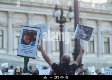 Vienna, Austria. June 21, 2009. Anti Iran demonstration in front of the Parliament in Vienna Stock Photo