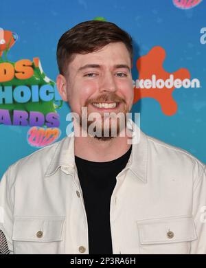 Los Angeles, USA. 04th Mar, 2023. MrBeast attends the 2023 Nickelodeon Kids' Choice Awards at Microsoft Theater on March 04, 2023 in Los Angeles, California. Photo: Casey Flanigan/imageSPACE Credit: Imagespace/Alamy Live News Stock Photo