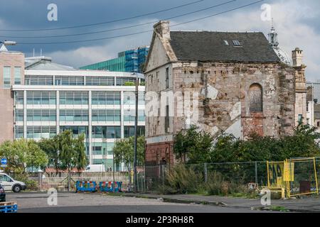 Abandoned building in 2006, now demolished, before development of Barclays Bank HQ, Buchanan Wharf, Tradeston Street, Glasgow, Scotland, UK, Europe Stock Photo