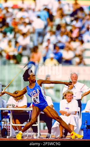 Jackie Joyner-Kersee competing in the Heptathlon at the 1987 World Outdoor Track and Field Championships Stock Photo