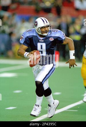 January 30, 2000: Tennessee Titans quarterback Steve McNair #9 drops back  to pass against the St. Louis Rams in Super Bowl XXXIV (34). The Rams  defeated the Titans by the final score