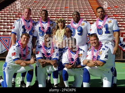 FILE: Pro-Bowl linebackers Derrick Brooks and Hardy Nickerson of the Tampa  Bay Buccaneers. (Photo by Cliff Welch/Icon Sportswire) (Icon Sportswire via  AP Images Stock Photo - Alamy