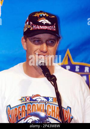 John Elway, Denver Broncos quarterback in 1998 AFC Championship Stock Photo  - Alamy