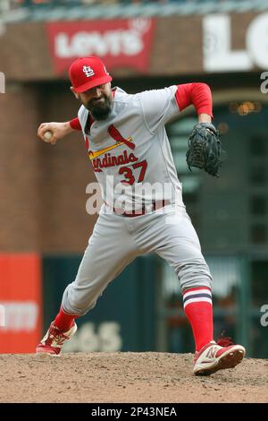 LOS ANGELES, CA - APRIL 29: St. Louis Cardinals relief pitcher Jordan Hicks  (12) throws to the plate during a regular season game between the St. Louis  Cardinals and Los Angeles Dodgers