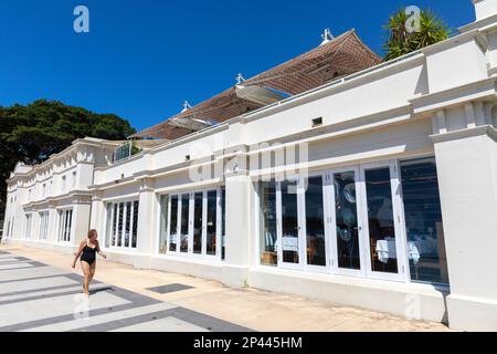Balmoral Beach Sydney and Bathers Pavilion restaurant in the 1920's building on the promenade, Sydney,NSW,Australia Stock Photo
