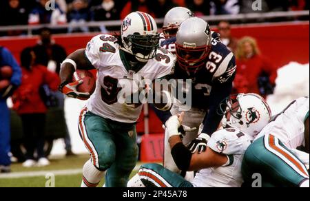 1 Dec 2002: Ricky Williams of the Miami Dolphins during the