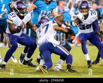 East Rutherford, New Jersey, USA. 13th Dec, 2015. Tennessee Titans running  back Antonio Andrews (26) in action prior to the NFL game between the  Tennessee Titans and the New York Jets at