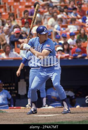 Atlanta Braves Dale Murphy(3) in action during a game from his