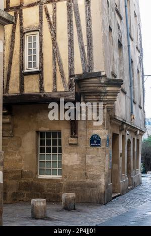 Auberge de jeunesse Maubuisson, 14th Century Building in Rue Des Barres, Marais, Paris. Stock Photo