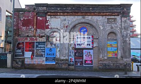 Old derelict Victorian building, Seel Street, Liverpool, Merseyside, England, UK,  L1 4BH Stock Photo