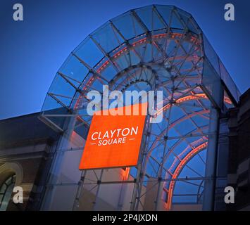 Dusk shoppers at Clayton Square shopping centre glass roof canopy, Great Charlotte Street, Liverpool, Merseyside, England, UK, L1 1QR Stock Photo