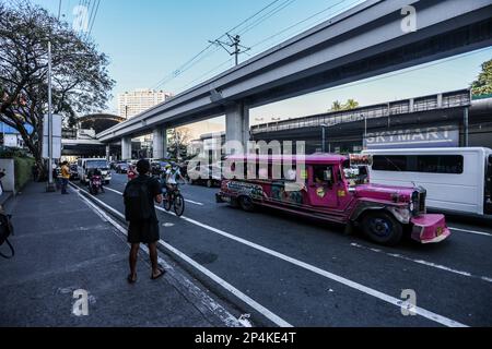 Manila, Manila, The Philippines. 6th Mar, 2023. Fewer jeepneys are seen during rush hours in downtown Manila, amid the nationwide 7-day strike against the government's transport modernisation programme which aims to replace old vehicles. Credit: ZUMA Press, Inc. Credit: ZUMA Press, Inc./Alamy Live News Stock Photo