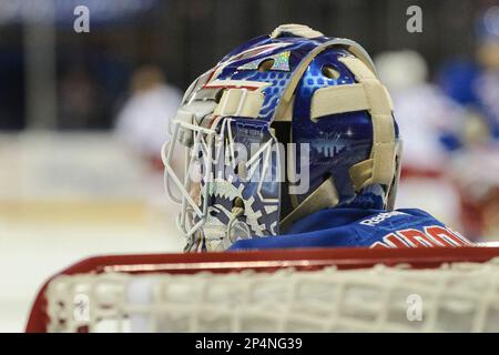 06 April 2014  Goalie, Hockey jersey, History of hockey