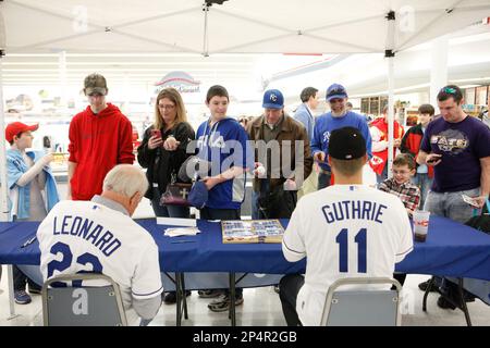 Mike Sweeney and Jeremy Guthrie to join Royals broadcasts - Royals