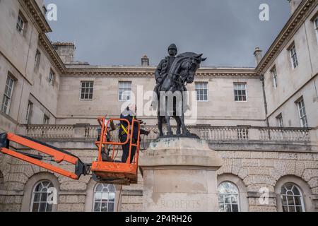 Restoration of 1st Earl Roberts equestrian statue in Horse Guards, London, UK Stock Photo