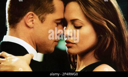 MR. and MRS. SMITH 2005 20th Century Fox film with Brad Pitt and Angelina Jolie Stock Photo