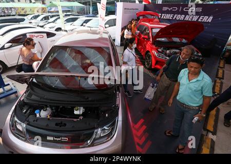 Yangon. 2nd Mar, 2023. This photo taken on March 2, 2023 shows BYD electric cars at the Pannita Auto Fair in Yangon, Myanmar. Myanmar has imported the first batch of Chinese-made battery electric vehicles (BEVs) in January in implementing its one-year pilot EV project. TO GO WITH 'Roundup: Myanmar imports Chinese battery electric vehicles for pilot project' Credit: Myo Kyaw Soe/Xinhua/Alamy Live News Stock Photo