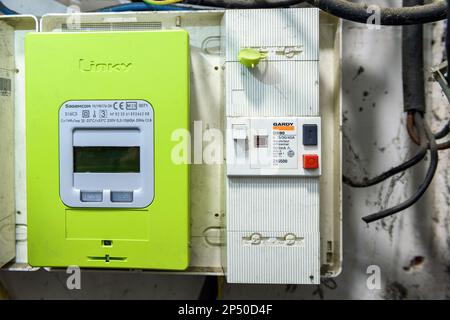 Linky Electricity meter  Compteurs electrique Linky - compteur intelligent  Stock Photo - Alamy