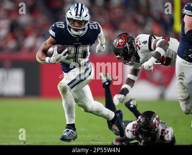 Washington, United States Of America. 25th Aug, 2021. File photo of Dallas  Cowboy running back Herschel Walker (34) prior to an NFL game at RFK  Stadium in Washington, DC on December 11