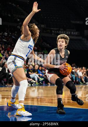 LasVegas, NV, USA. 05th Mar, 2023. A. Washington State guard Astera Tuhina (11)drives to the hoop during the NCAA Women's Basketball Pac -12 Tournament Championship game between UCLA Bruins and the Washington State Cougars. Washington State beat UCLA 65-61at Mandalay Bay Michelob Arena Las Vegas, NV. Thurman James /CSM/Alamy Live News Stock Photo