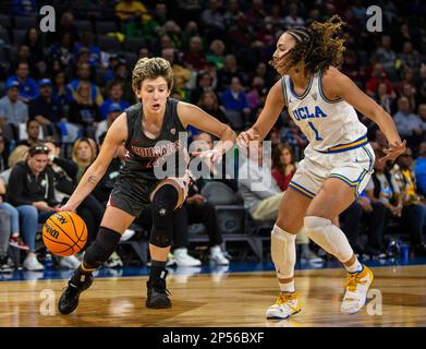 LasVegas, NV, USA. 05th Mar, 2023. A. CAPTION CORRECTION: Washington State guard Astera Tuhina (11)goes to the basket during the NCAA Women's Basketball Pac -12 Tournament Championship game between UCLA Bruins and the Washington State Cougars. Washington State beat UCLA 65-61at Mandalay Bay Michelob Arena Las Vegas, NV. Thurman James /CSM/Alamy Live News Stock Photo