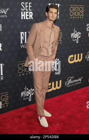 Aubrey Plaza arrives at the 28th annual Critics Choice Awards at The  Fairmont Century Plaza Hotel on Sunday, Jan. 15, 2023, in Los Angeles.  (Photo by Jordan Strauss/Invision/AP Stock Photo - Alamy