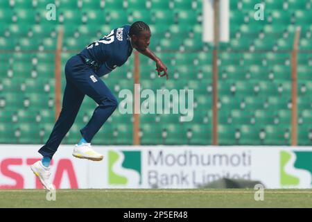 Jofar Archer during the Bangladesh-England 3rd One Day International match at Zahur Ahmed Chowdhury stadium, Sagorika, Chattogram, Bangladesh. Stock Photo