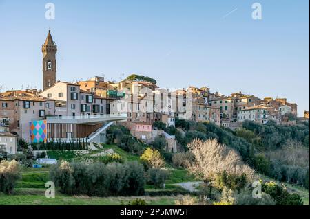 A view of the historic center of Peccioli, Pisa, Italy, on a sunny day (translation: smile at me please) Stock Photo