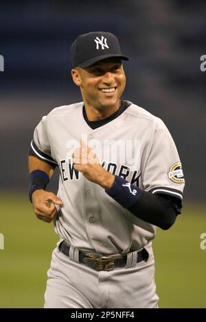 Twins honor Derek Jeter with second base from Metrodome's last game – Twin  Cities