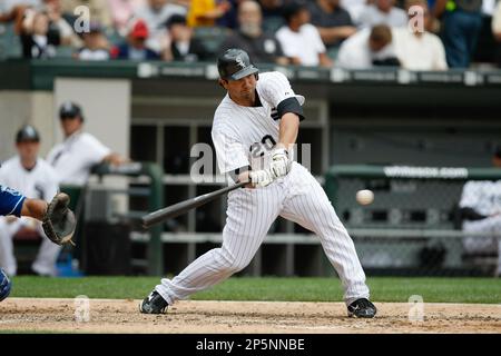 Watch: Scott Podsednik throws out first pitch at U.S. Cellular Field -  Chicago - Chicago Sun-Times