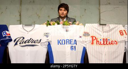 Chan Ho Park Gets One Last Glamour Shot in Before Yankees Cut His