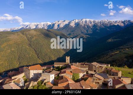 Vilanova de Banat village, in Cadí-Moixeró Natural Park, Catalonia, Spain Stock Photo