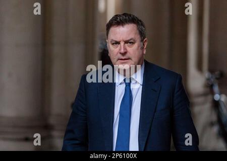 Downing Street, London, UK. 7th March 2023.  Mel Stride, Secretary of State for Work and Pensions,  attends the weekly Cabinet Meeting at 10 Downing Street. Photo by Amanda Rose/Alamy Live News Stock Photo