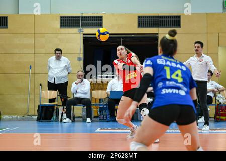 Neuwied, Germany. 4th March, 2023. Yasmine Madsen (2 Neuwied) during the mainround of the 1. Volleyball Bundesliga Frauen match between VC Neuwied 77 Stock Photo