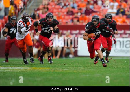 Cincinnati Bearcats Travis Kelce (18) in action during a game