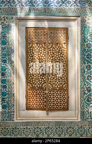Iznik tiles. Wooden and ivory works in Topkapi palace. Istanbul Stock Photo
