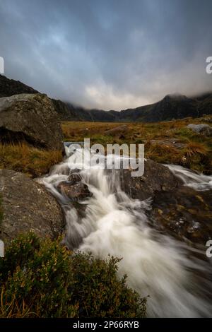 Cascading water in Nant Ffrancon Valley, Snowdonia, Wales, United Kingdom, Europe Stock Photo