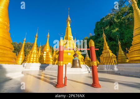 Golden shrines at Shwe Oo Min Pagoda, Kalaw, Shan State, Myanmar (Burma), Asia Stock Photo