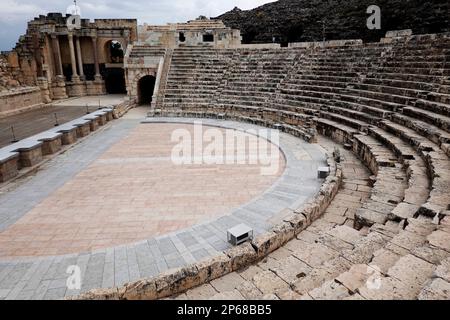 The ruins of the ancient Roman and Byzantine city of Bet She'an, Bet She'an National Park, Israel, Middle East Stock Photo