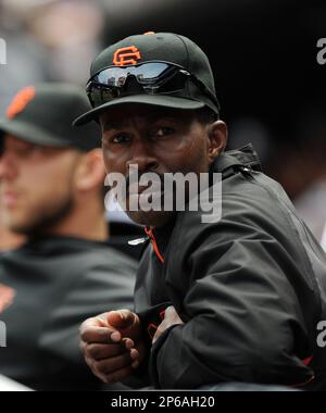 May 26, 2001; San Francisco, CA, USA; San Francisco Giants Shawon Dunston  can't avoid the tag of the Rockies catcher Ben Petrick in the 4th innings  of the Giants 10-4 loss to