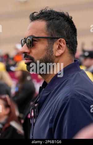 March 6, 2023, Las Vegas, NV, LAS VEGAS, NV, United States: LAS VEGAS, NV - March 6: Kal Penn at Las Vegas Motor Speedway for Nascar Pennzoil 400 on March 6, 2023 in Las Vegas, NV, United States. (Credit Image: © Louis Grasse/PX Imagens via ZUMA Press Wire) EDITORIAL USAGE ONLY! Not for Commercial USAGE! Stock Photo