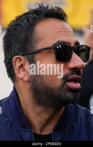 March 6, 2023, Las Vegas, NV, LAS VEGAS, NV, United States: LAS VEGAS, NV - March 6: Kal Penn at Las Vegas Motor Speedway for Nascar Pennzoil 400 on March 6, 2023 in Las Vegas, NV, United States. (Credit Image: © Louis Grasse/PX Imagens via ZUMA Press Wire) EDITORIAL USAGE ONLY! Not for Commercial USAGE! Stock Photo